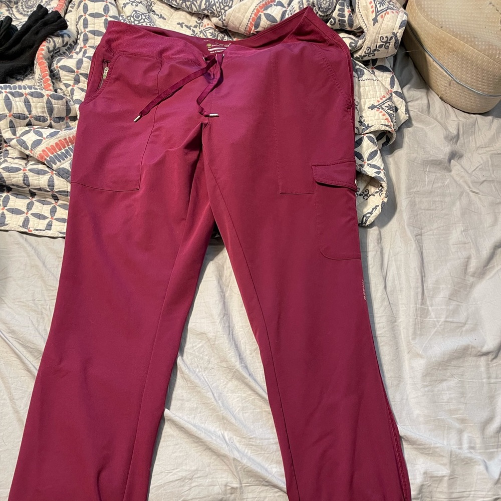 HH360 scrub bottoms